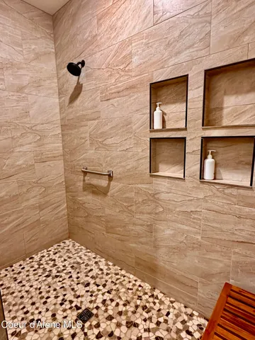 $924,000 | 111 Majestic Lane, Bonners Ferry, ID 83805