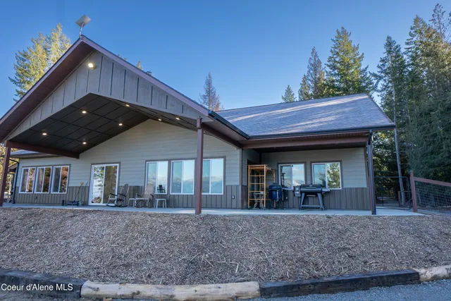 $924,000 | 111 Majestic Lane, Bonners Ferry, ID 83805
