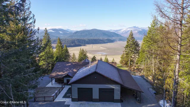 $924,000 | 111 Majestic Lane, Bonners Ferry, ID 83805