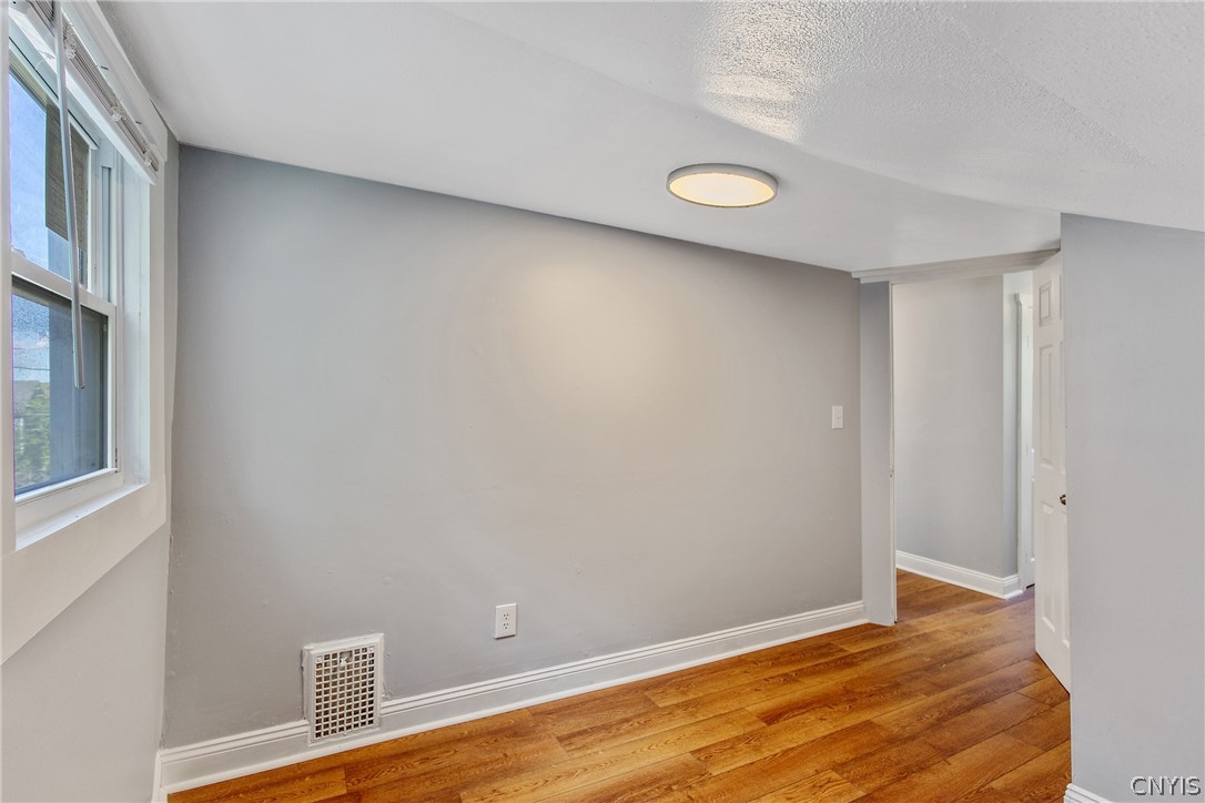 203 Maple Street Syracuse, NY 13210 - Photo 31 of 46