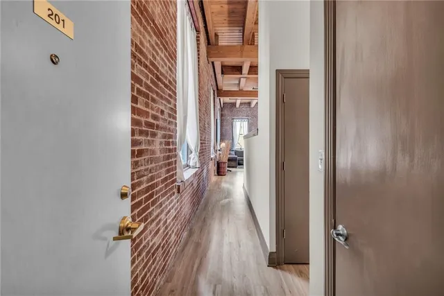 $200,000 | 308 West 8th Street, Unit 201, Kansas City, MO 64105