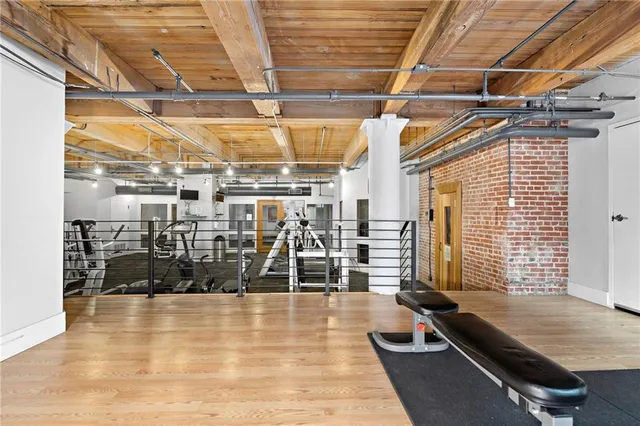 $200,000 | 308 West 8th Street, Unit 201, Kansas City, MO 64105