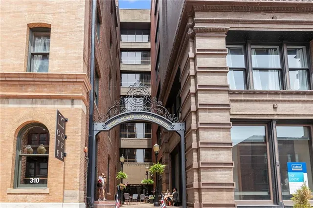 $200,000 | 308 West 8th Street, Unit 201, Kansas City, MO 64105