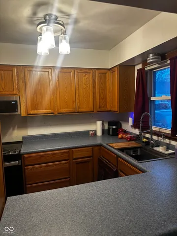 $177,500 | 109 South Range Street, Westport, IN 47283