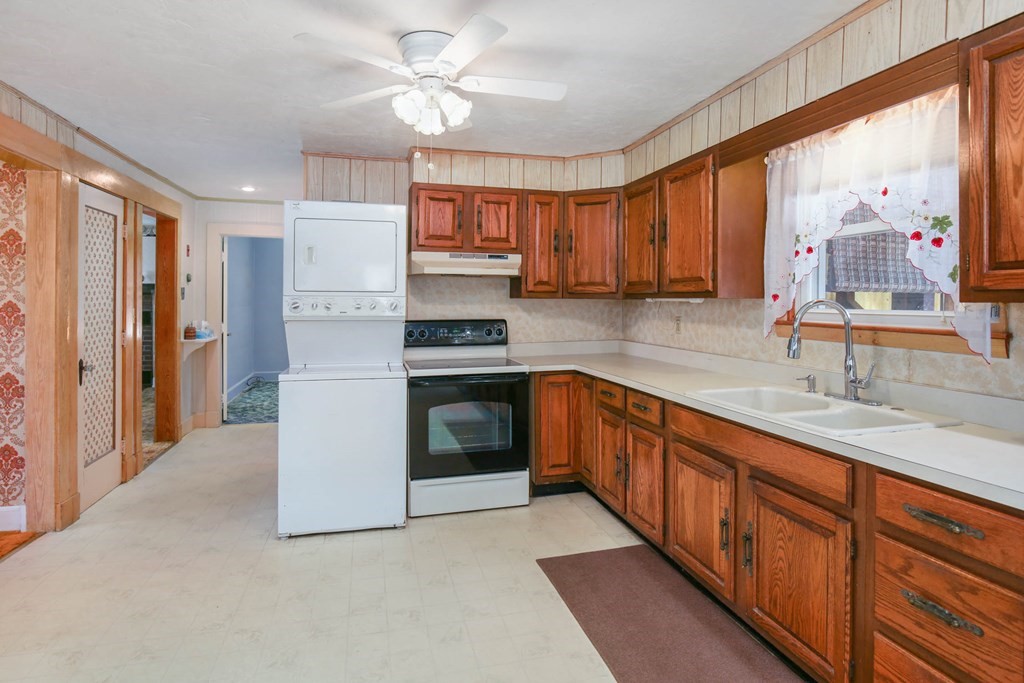 40 Dodge Hill Road Sutton, MA 01590 - Photo 7 of 42