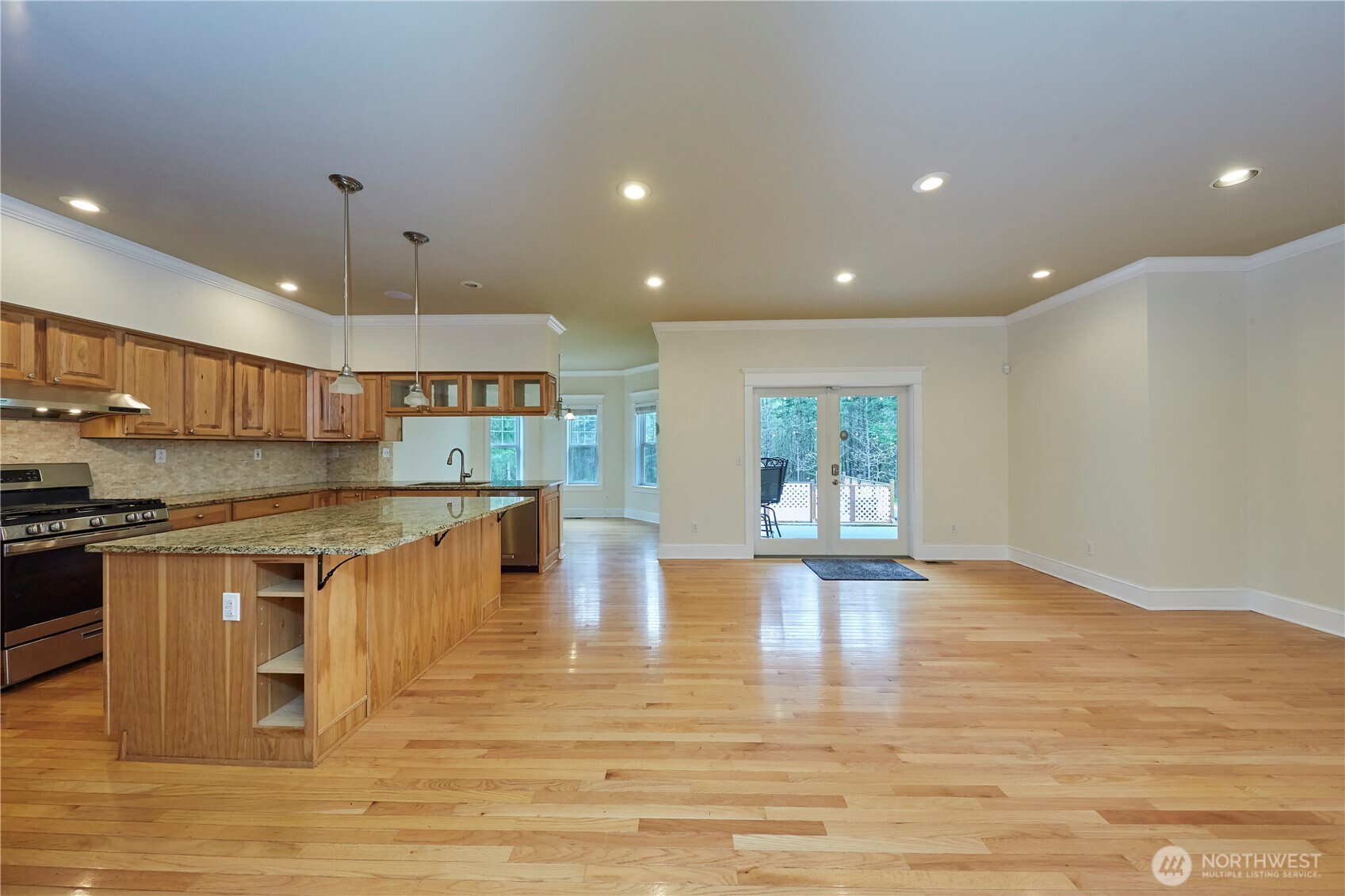 4909 Southwest Old Clifton Road Port Orchard, WA 98367 - Photo 17 of 40
