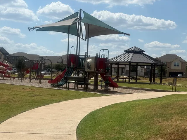 a view of a tennis court