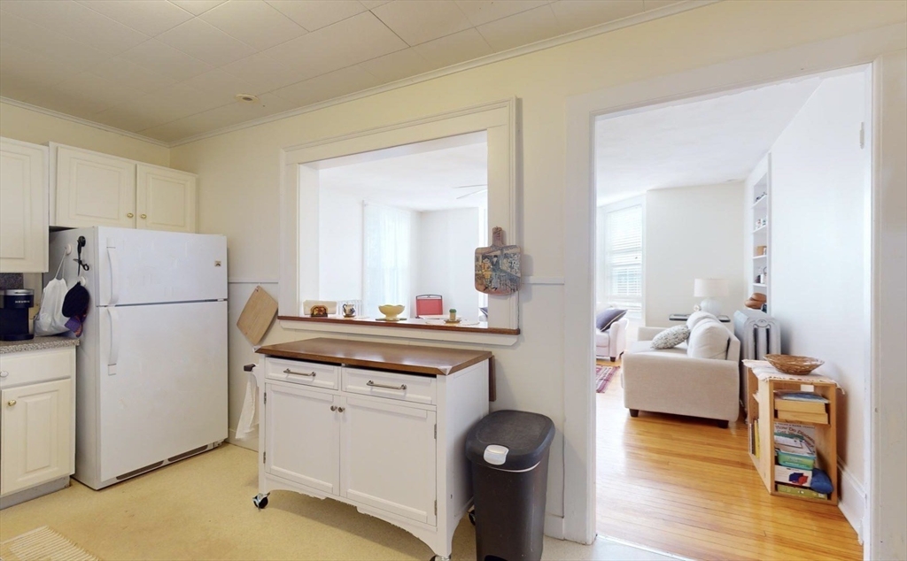 31 Lyman Road, Unit B Northampton, MA 01060 - Photo 9 of 21 Gallery Image 9