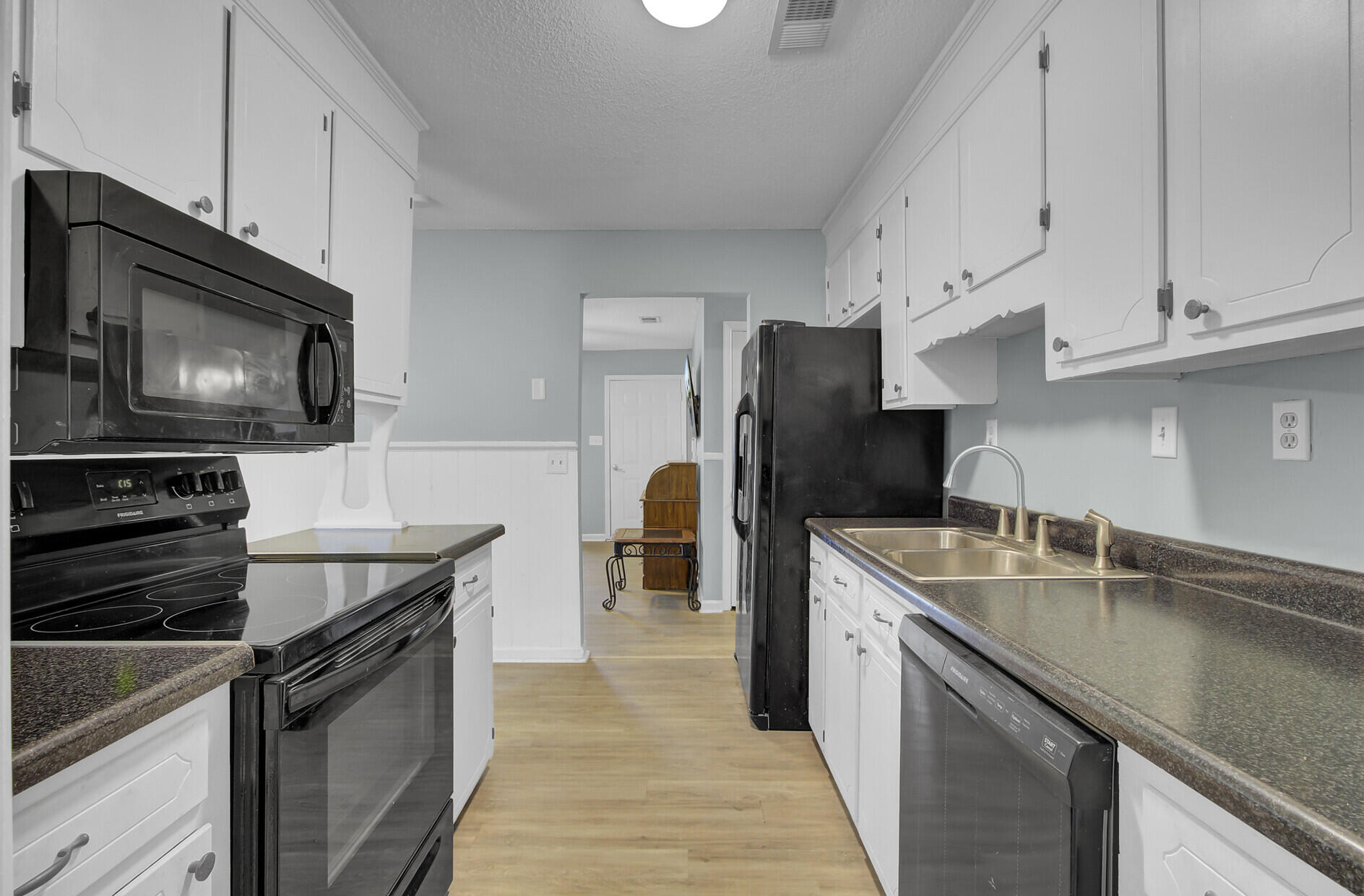 1202 State Rd S-8-806 Moncks Corner, SC 29461 - Photo 9 of 33 10_10_mls