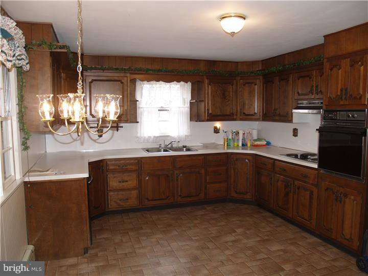 6349 Chapmans Road Allentown, PA 18106 - Photo 3 of 10 Gallery Image 3