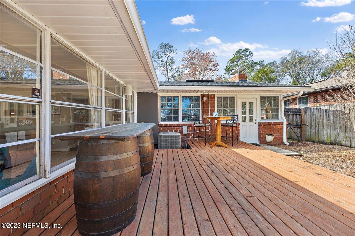 731 South Shores Road Jacksonville, FL 32207 - Photo 27 of 41 19-Deck