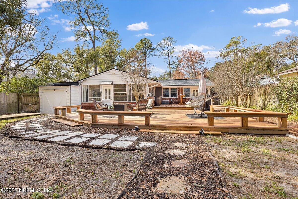 731 South Shores Road Jacksonville, FL 32207 - Photo 29 of 41 20-Exterior Back