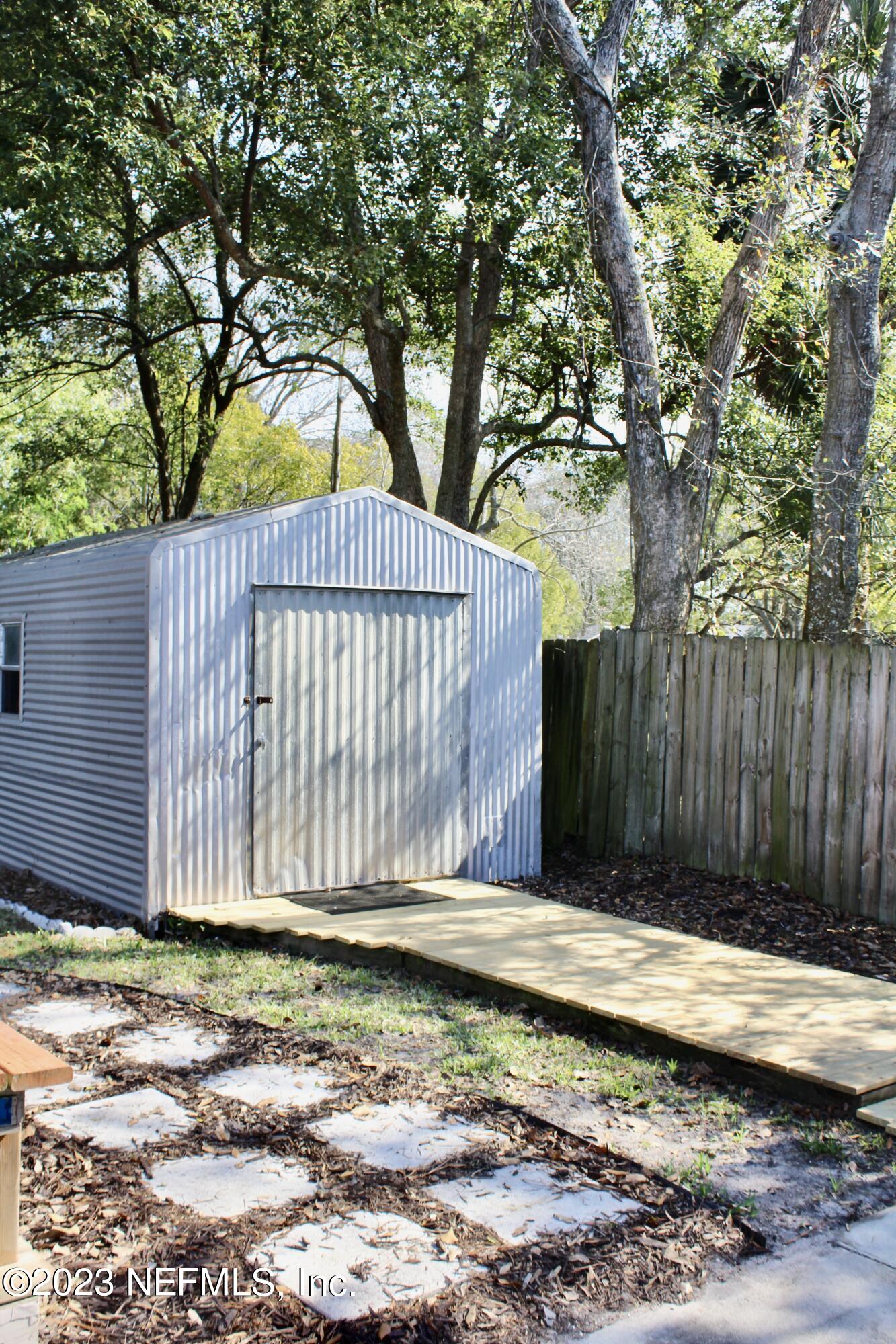 731 South Shores Road Jacksonville, FL 32207 - Photo 32 of 41 IMG_5157