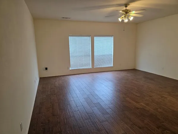 $2,600 | 620 Dyann Drive, Royse City, TX 75189