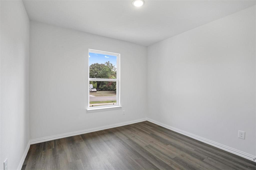 406 Munson Street Denison, TX 75021 - Photo 8 of 18