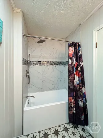 $595,000 | 298 Hudson River Drive, Commerce, GA 30530