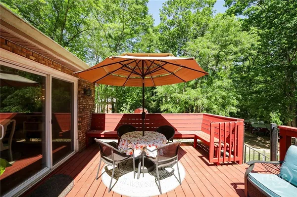 $595,000 | 298 Hudson River Drive, Commerce, GA 30530