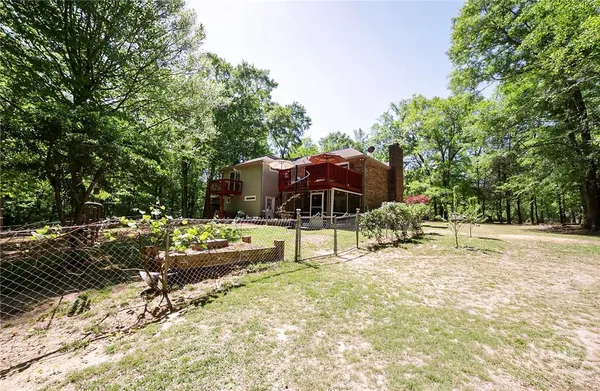 $595,000 | 298 Hudson River Drive, Commerce, GA 30530