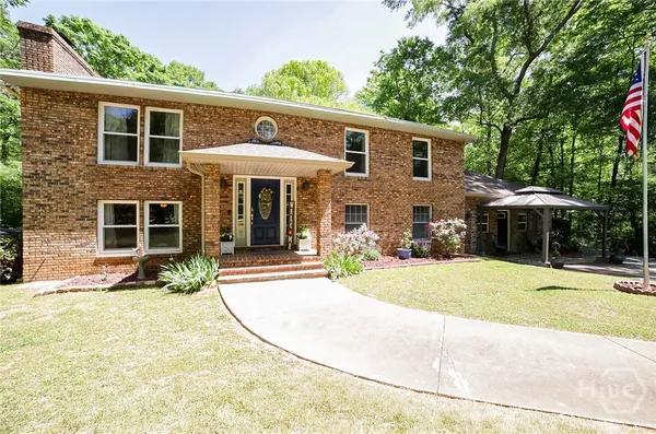 $595,000 | 298 Hudson River Drive, Commerce, GA 30530