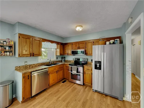 $595,000 | 298 Hudson River Drive, Commerce, GA 30530