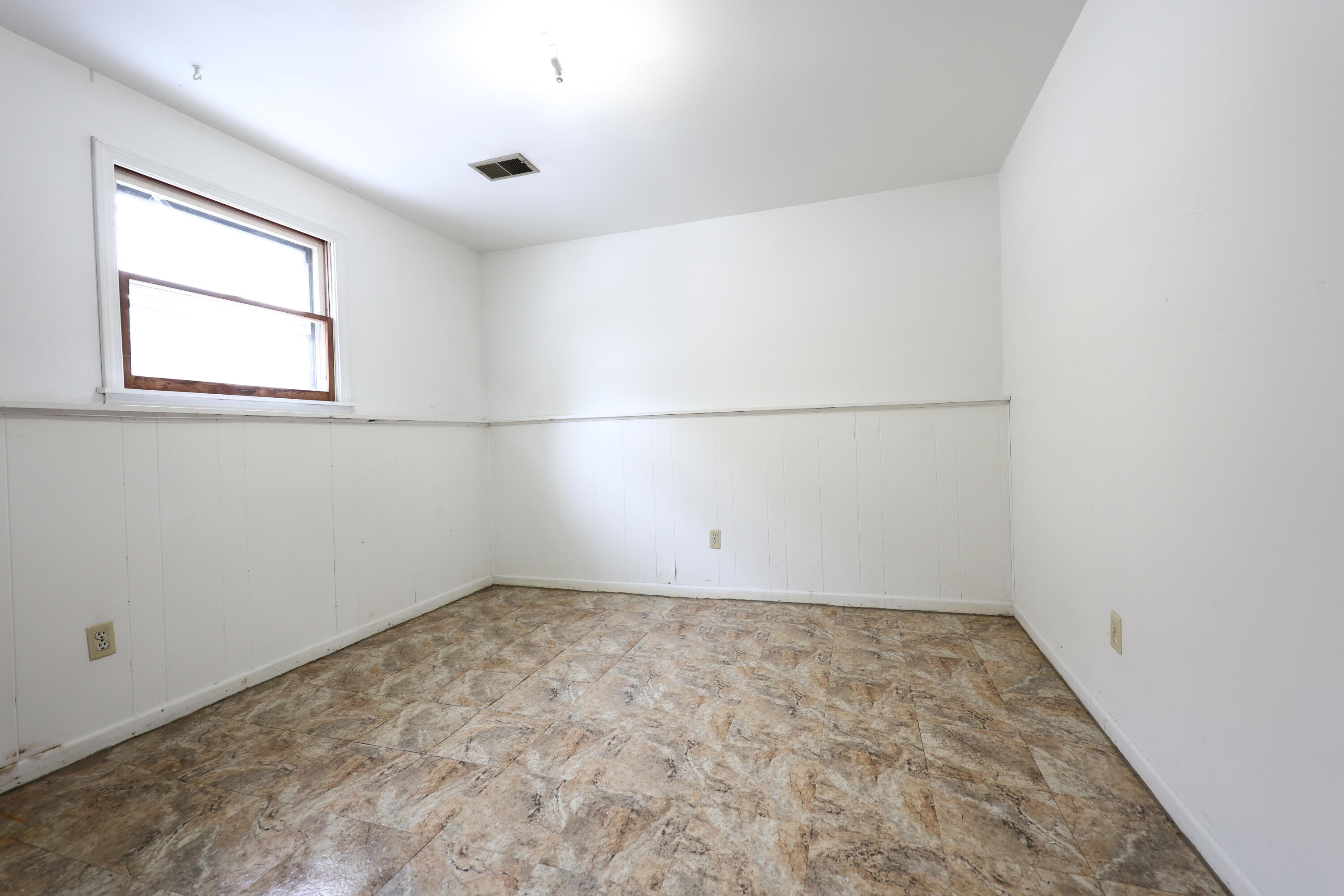 411 Cherry Hill Road Dyer, IN 46311 - Photo 24 of 27 3000x2000