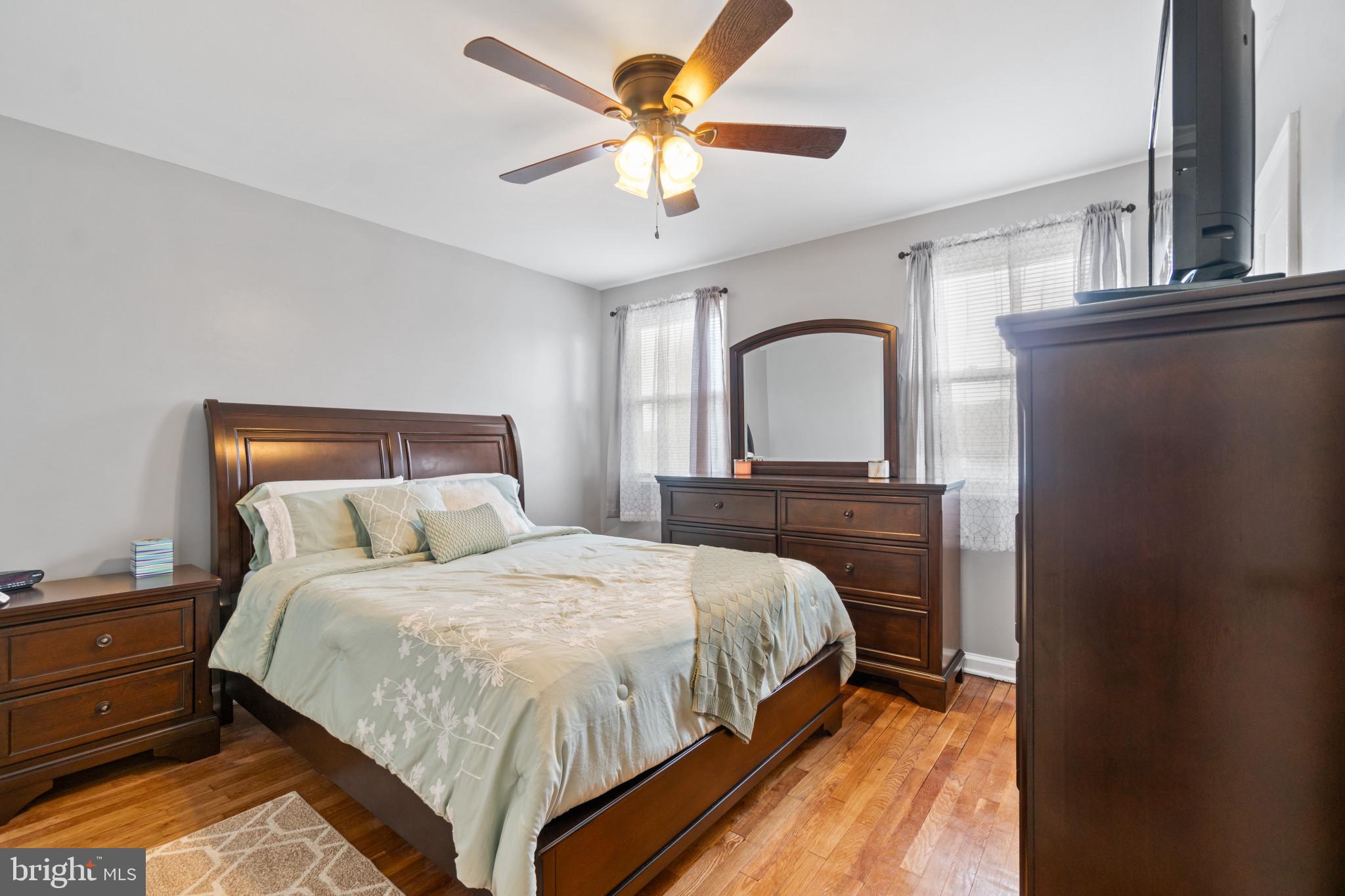 1102 Wedgewood Road Baltimore, MD 21229 - Photo 4 of 18 Master Bedroom