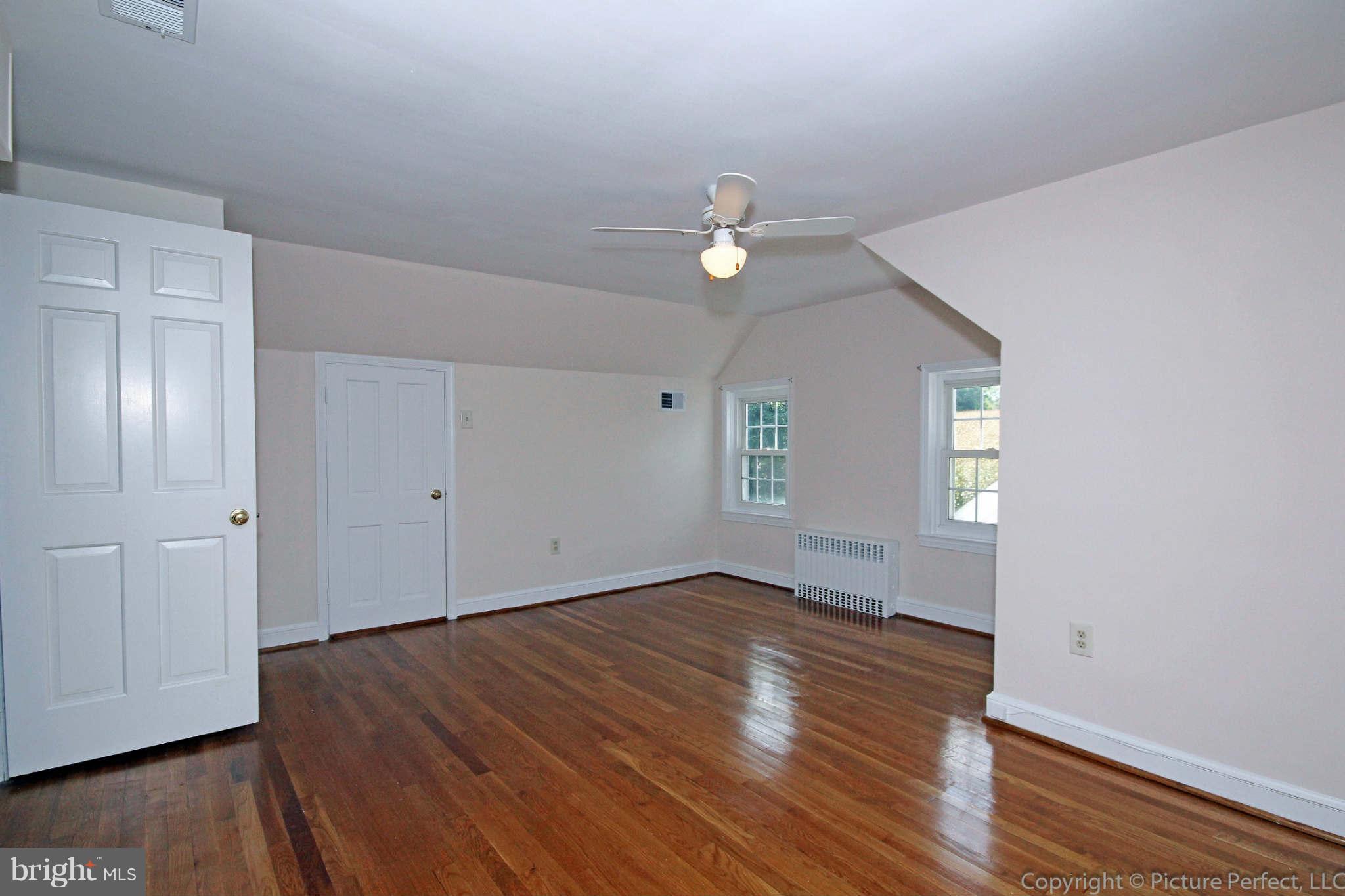 9001 Damascus Road Damascus, MD 20872 - Photo 24 of 30 2nd Floor Bedroom #1
