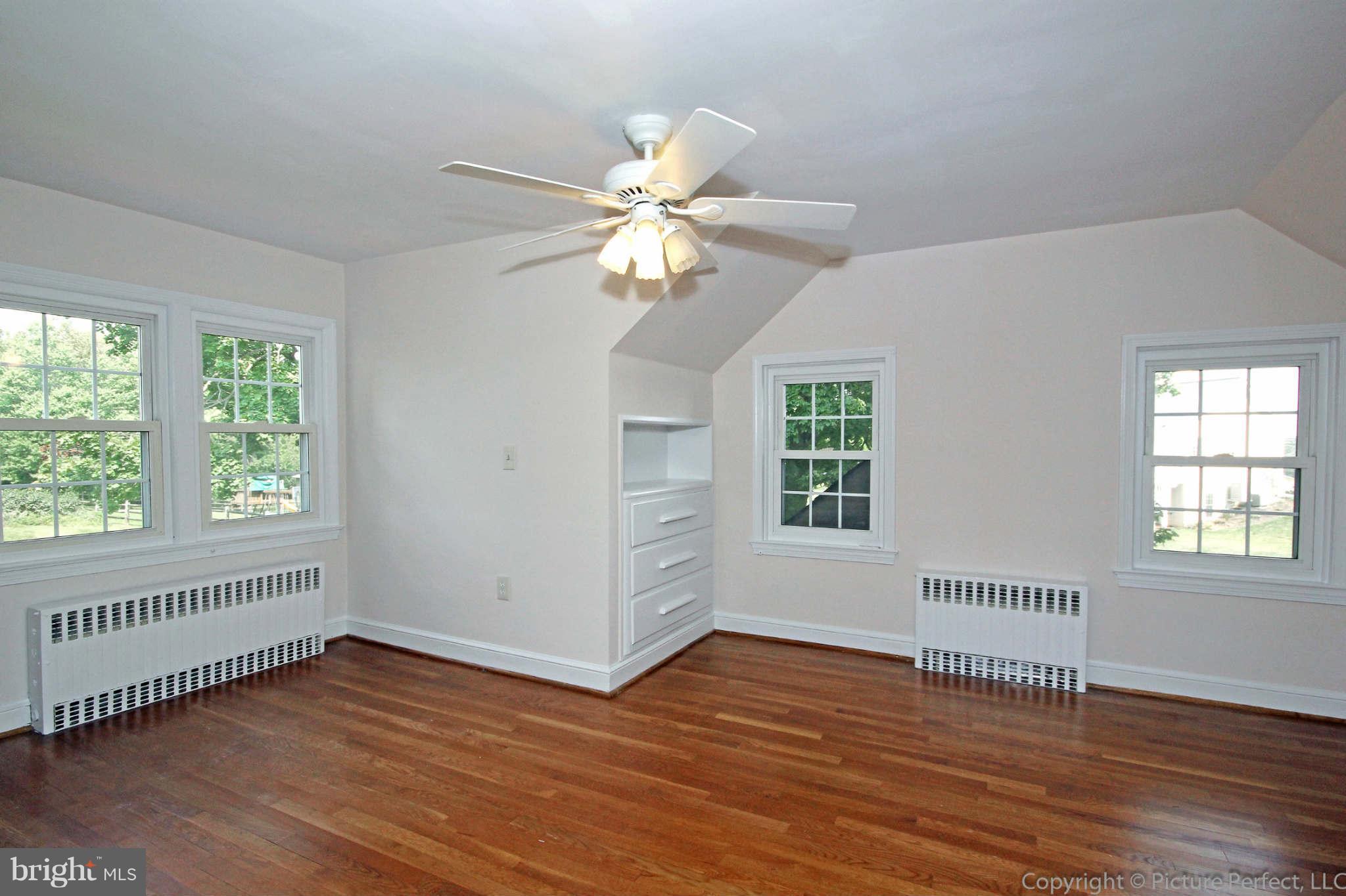 9001 Damascus Road Damascus, MD 20872 - Photo 25 of 30 2nd Floor Bedroom #2