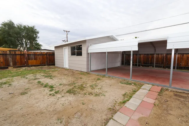 $350,000 | 65860 Acoma Avenue, Desert Hot Springs, CA 92240