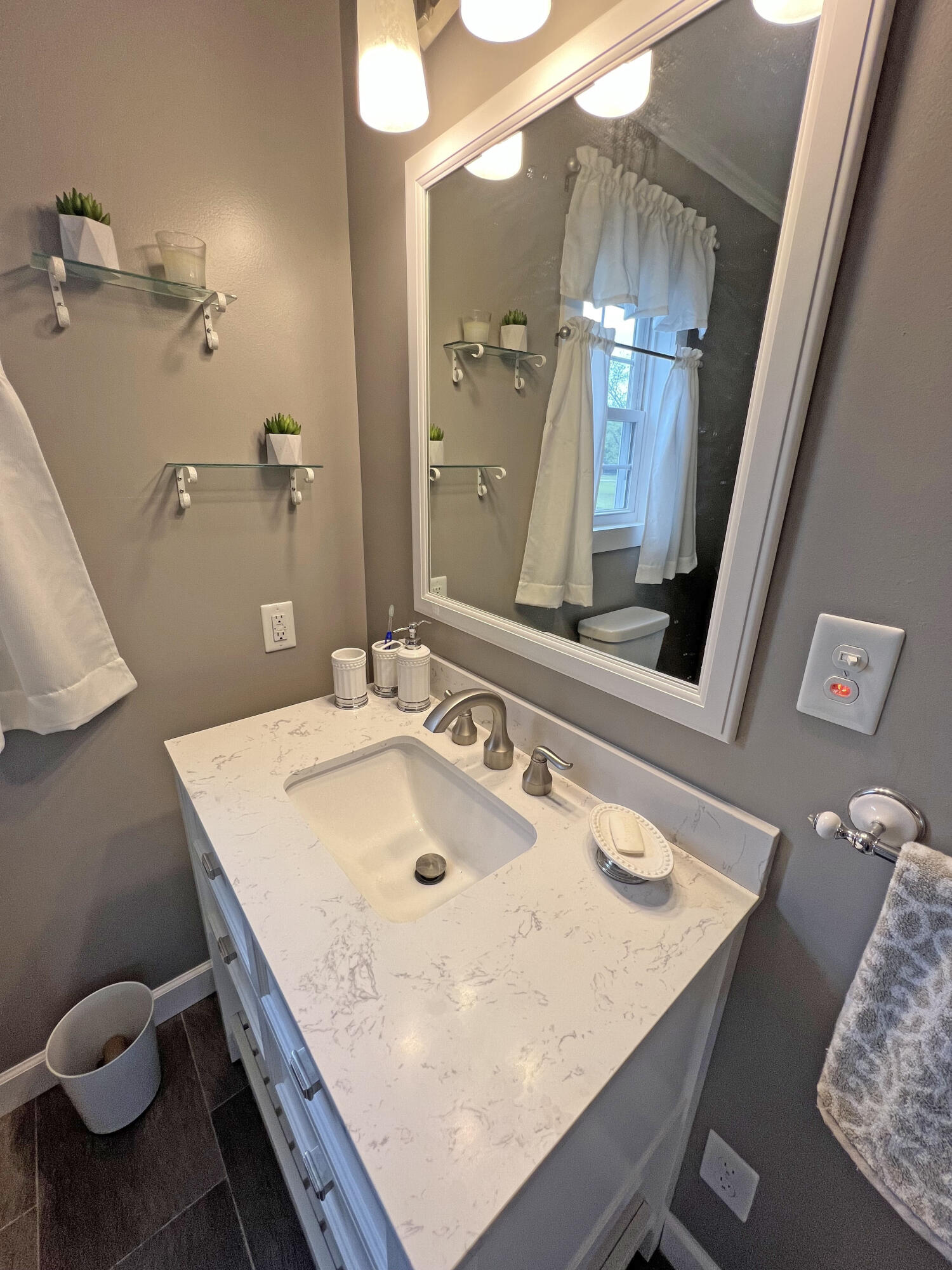 6080 Old Highway, Unit SIX Elloree, SC 29047 - Photo 34 of 35 Upstairs Bath _