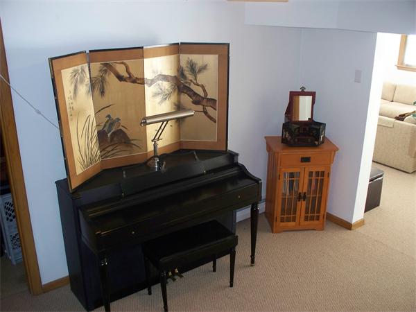 75 Woodside Road Harvard, MA 01451 - Photo 24 of 30 a living room with furniture and a window
