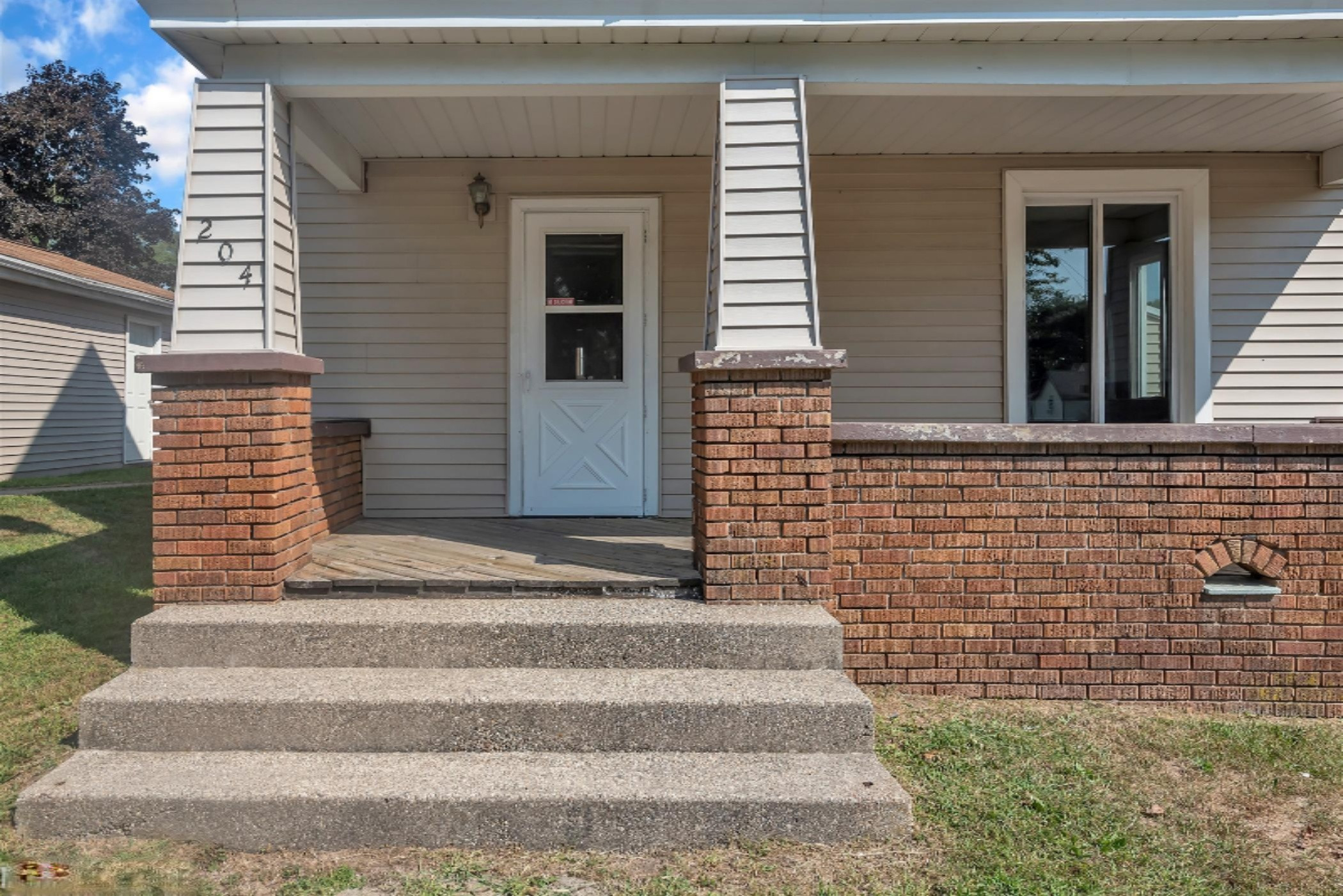 204 West May Street Belding, MI 48809 - Photo 8 of 28 05-204 W May St-windowstill-realest