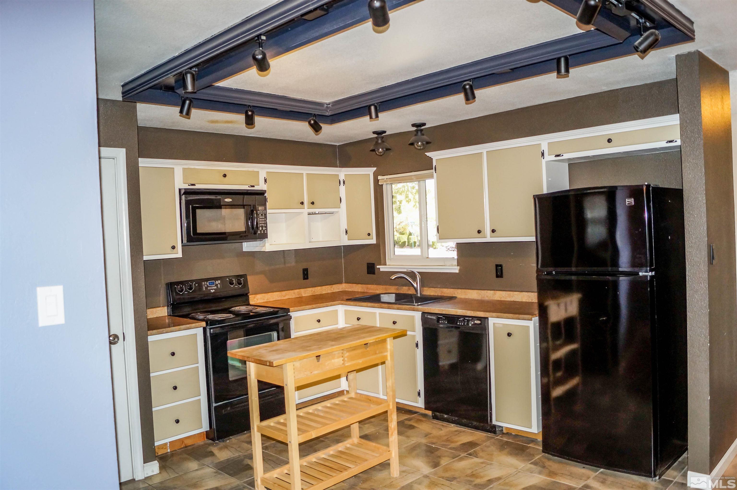 3300 Bryan Street Reno, NV 89503 - Photo 4 of 25 Photo 4