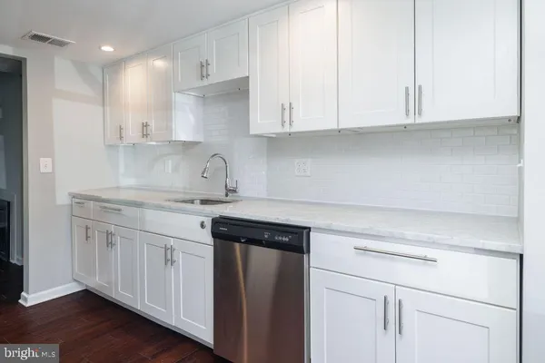 $2,550 | 3206 Emerald Place, Wilmington, DE 19810