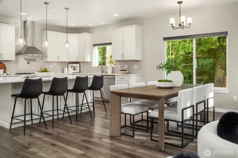 $1,899,000 | 10424 348th Avenue Southeast, Snoqualmie, WA 98065