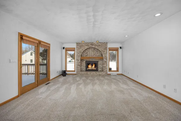 $549,900 | 6185 Willow Run Drive, Battle Creek, MI 49014