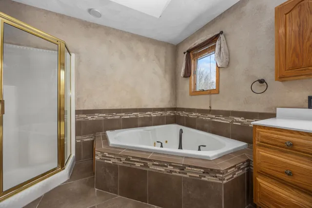 $565,000 | 6185 Willow Run Drive, Battle Creek, MI 49014