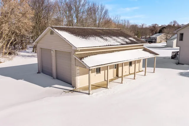 $565,000 | 6185 Willow Run Drive, Battle Creek, MI 49014