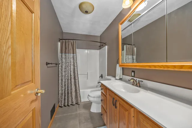 $565,000 | 6185 Willow Run Drive, Battle Creek, MI 49014