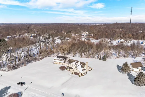 $549,900 | 6185 Willow Run Drive, Battle Creek, MI 49014