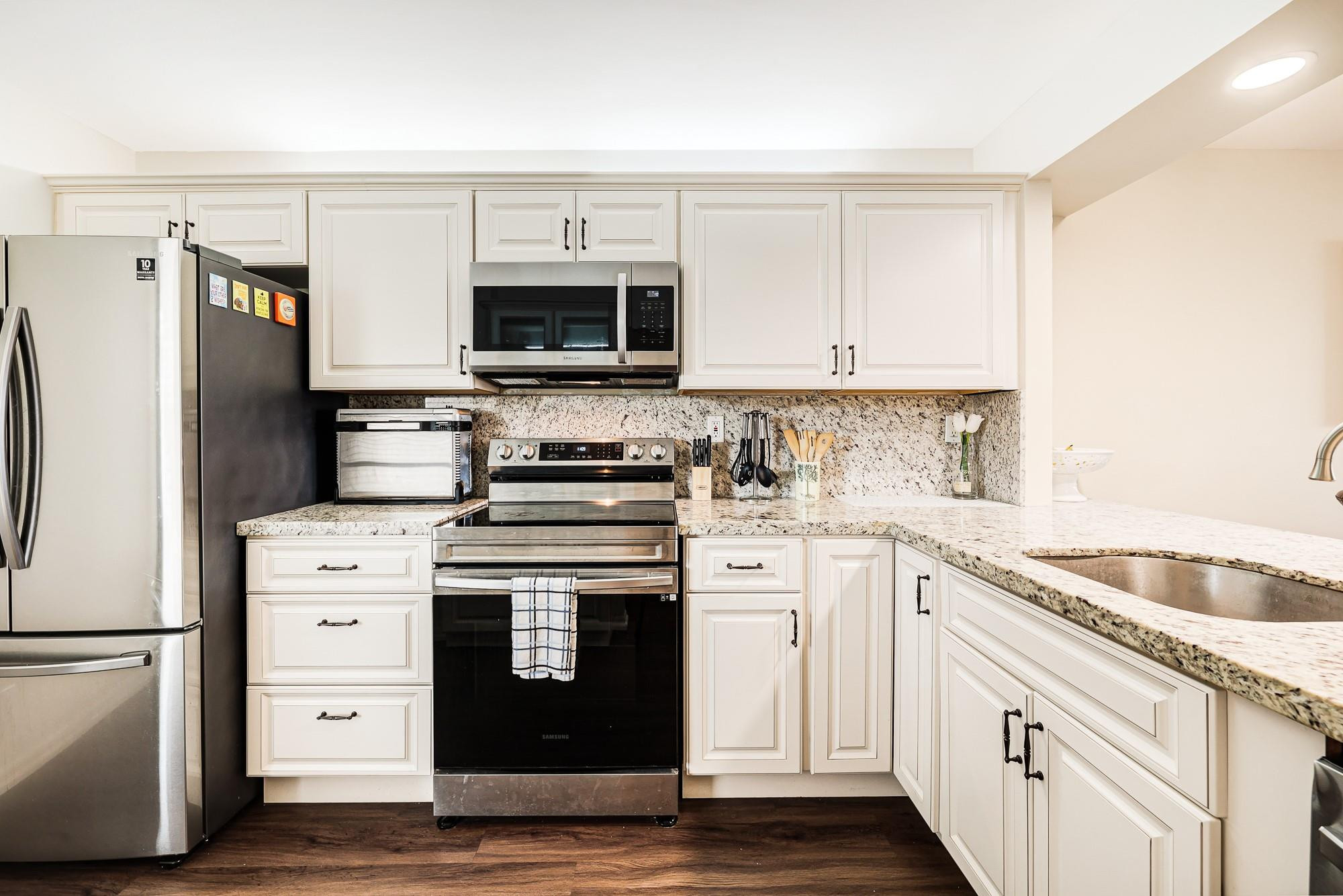 6 Royal Palm Way, Unit 303 Boca Raton, FL 33432 - Photo 2 of 26 Photo 2