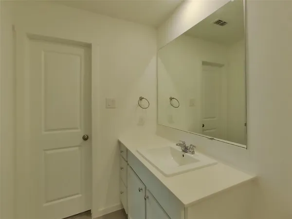 $1,629 | 806 Ginkgo Way, Princeton, TX 75407