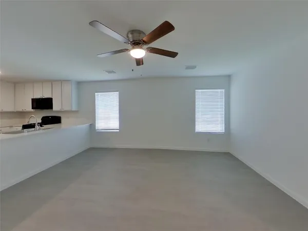 $1,629 | 806 Ginkgo Way, Princeton, TX 75407