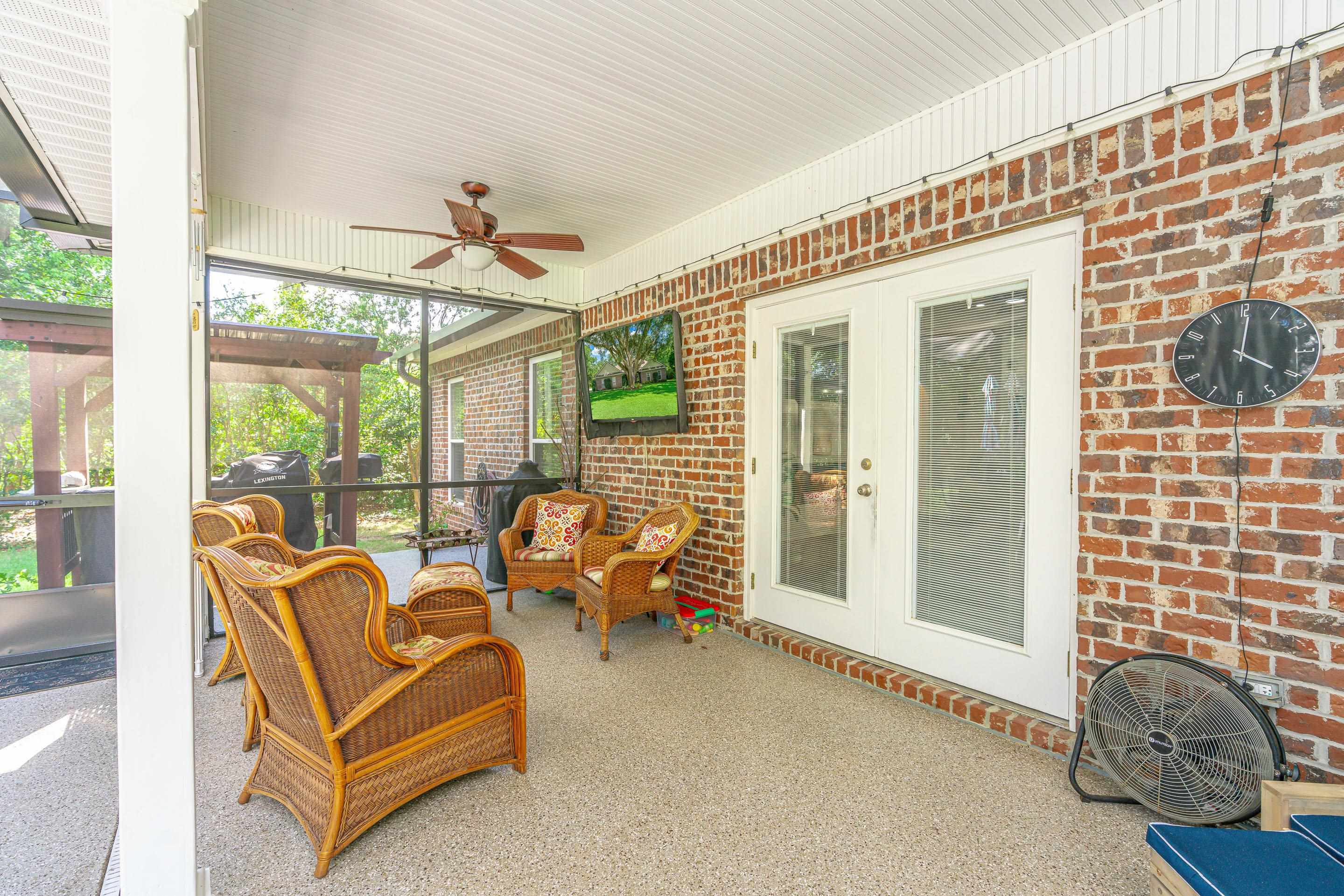 302 Bristol Way Foley, AL 36535 - Photo 32 of 51 Sun Room