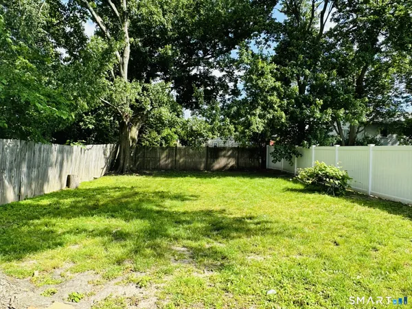 $3,300 | 100 Ruden Street, West Haven, CT 06516