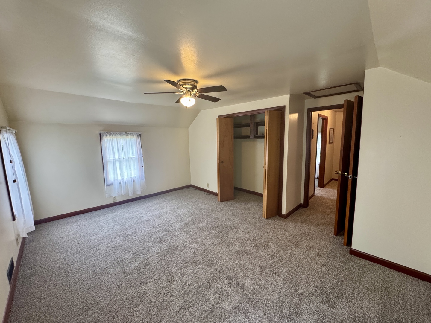 321 East North Street Sheffield, IL 61361 - Photo 18 of 26 an empty room with windows and closet