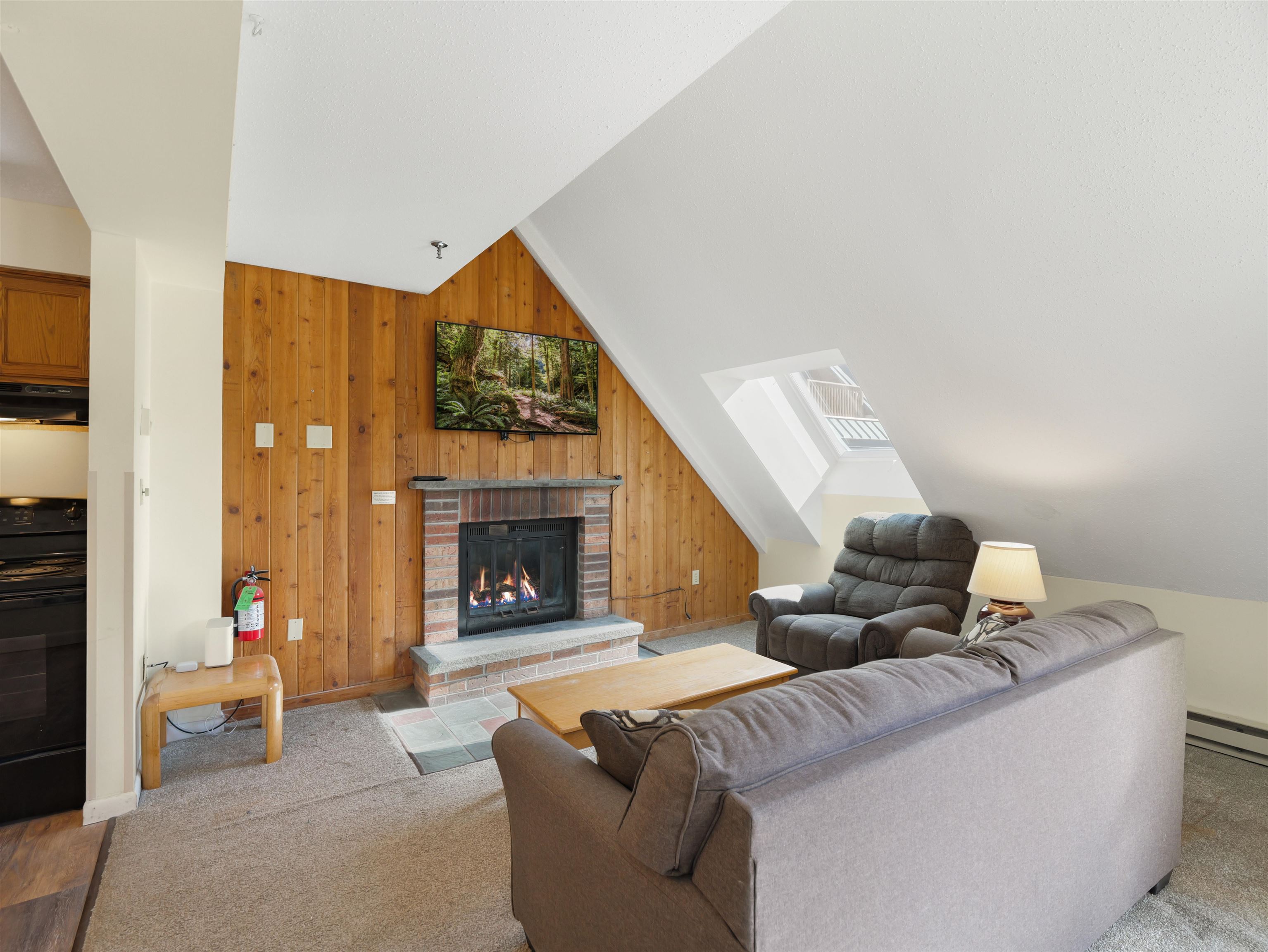 133 East Mountain Road, Unit 3F8 Killington, VT 05751 - Photo 8 of 43 Gallery Image 8