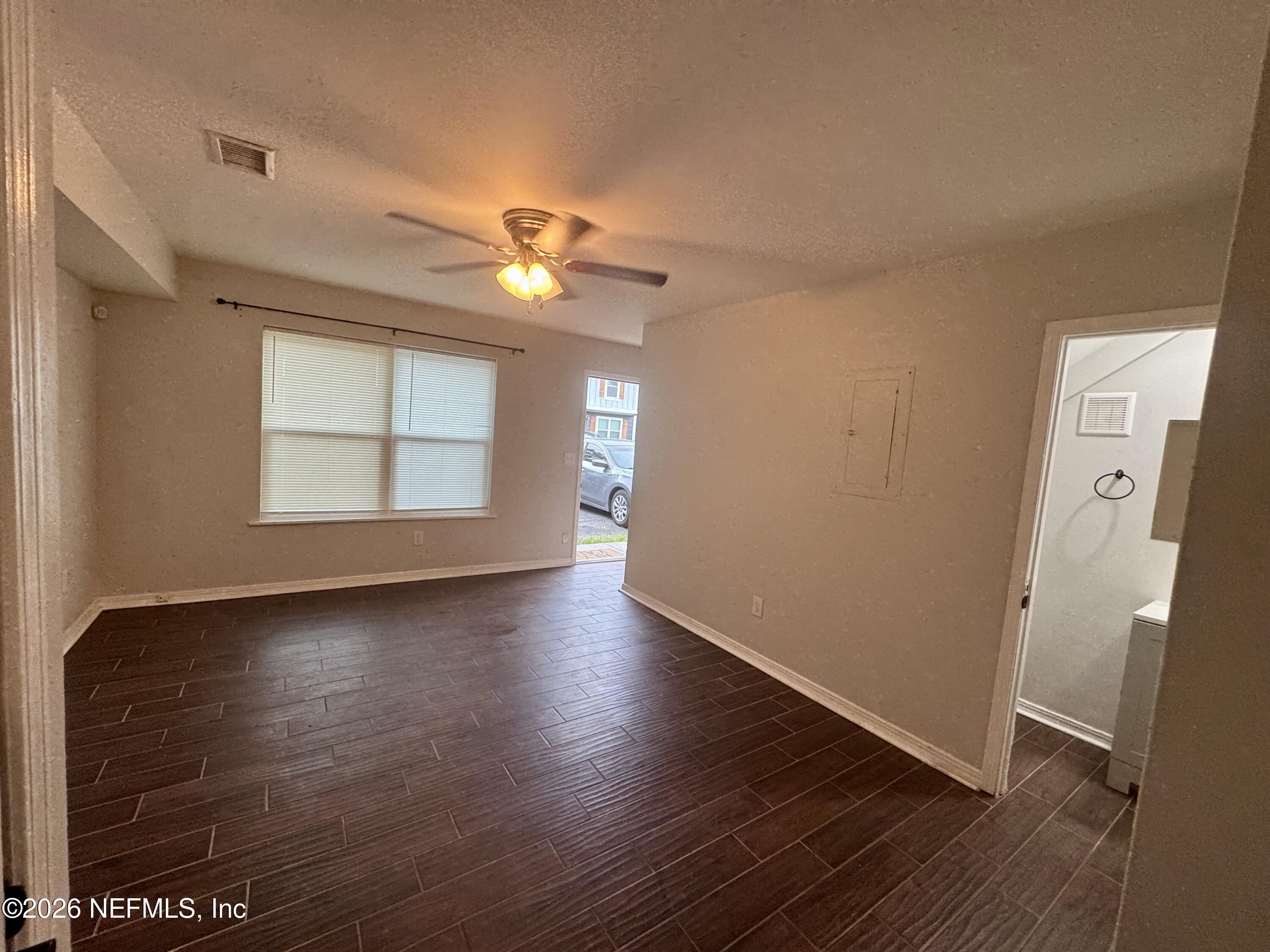 707 Rainer Road, Unit 9 Baldwin, FL 32234 - Photo 3 of 9 Living room
