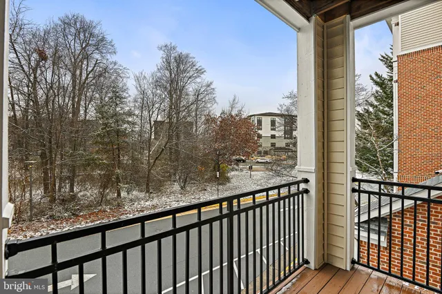 $360,000 | 12953 Centre Park Circle, Unit 218, Herndon, VA 20171