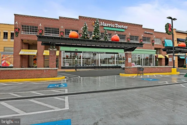 $360,000 | 12953 Centre Park Circle, Unit 218, Herndon, VA 20171